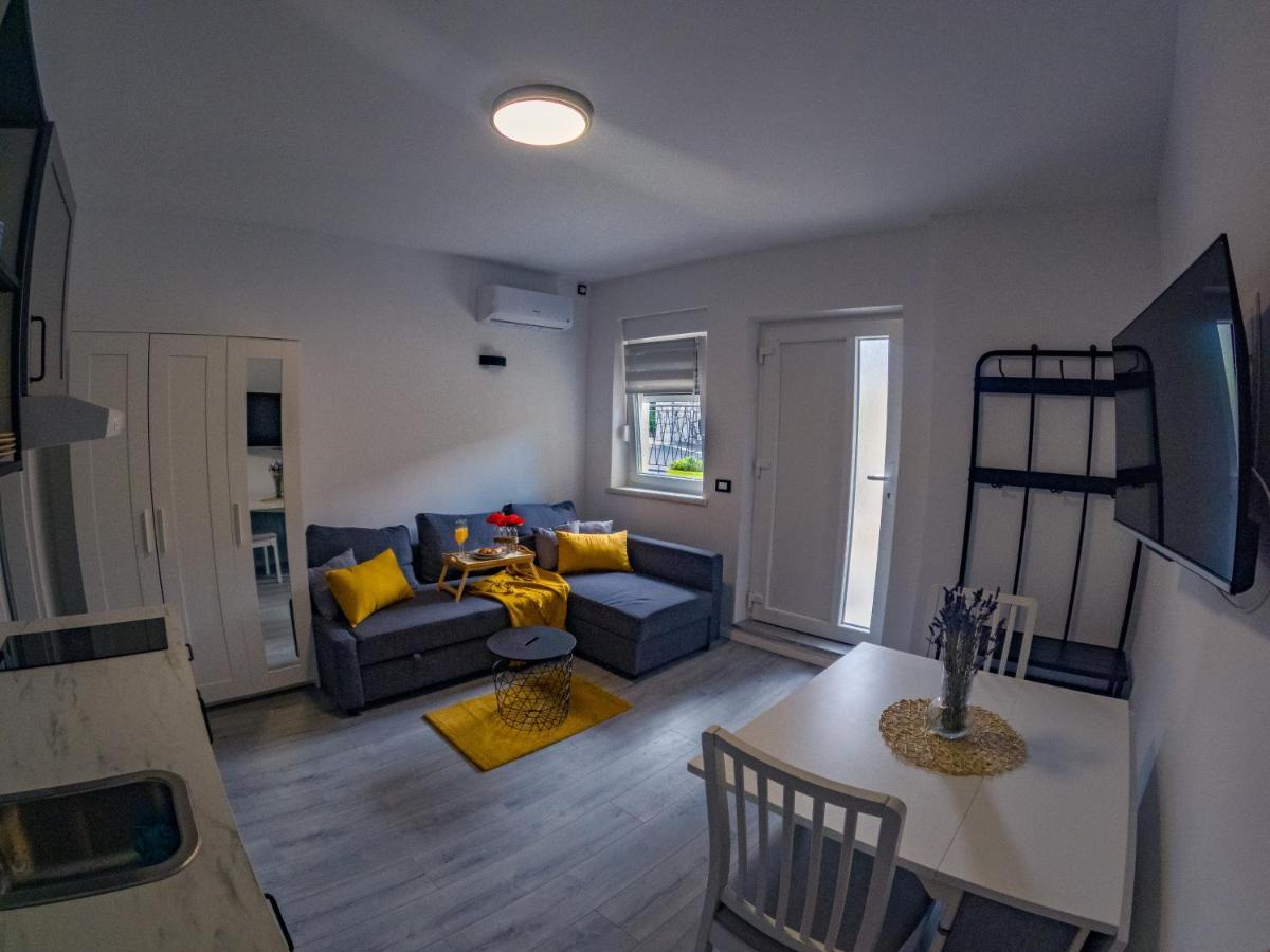 Deluxe Apartment And Studio "Nona Fa" Rijeka Exterior photo